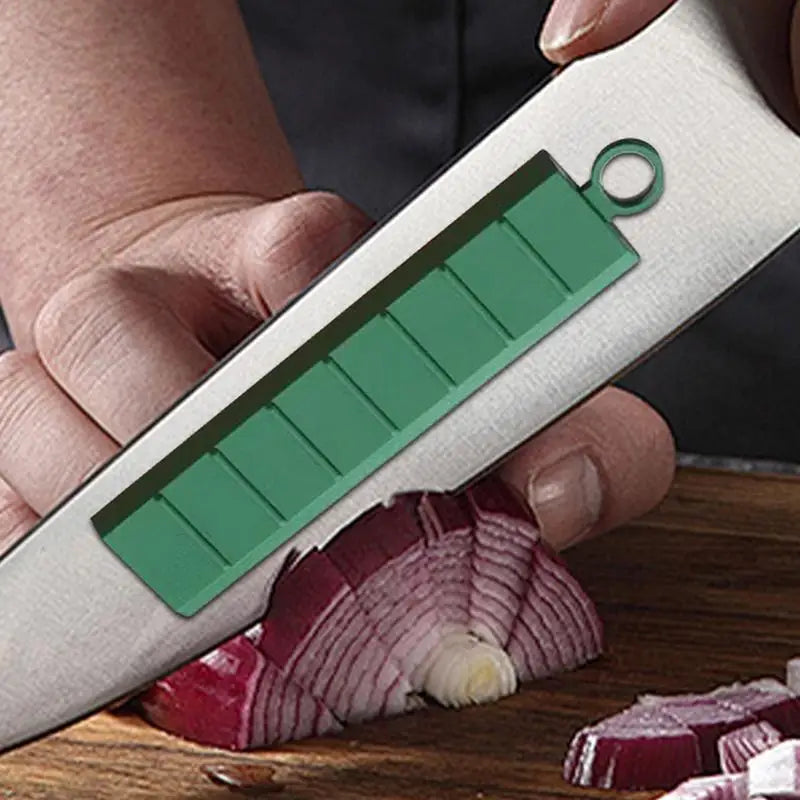 2PCS - Silicone Magnetic Non-Stick Knife Tool – Prevents Food from Sticking During Cutting