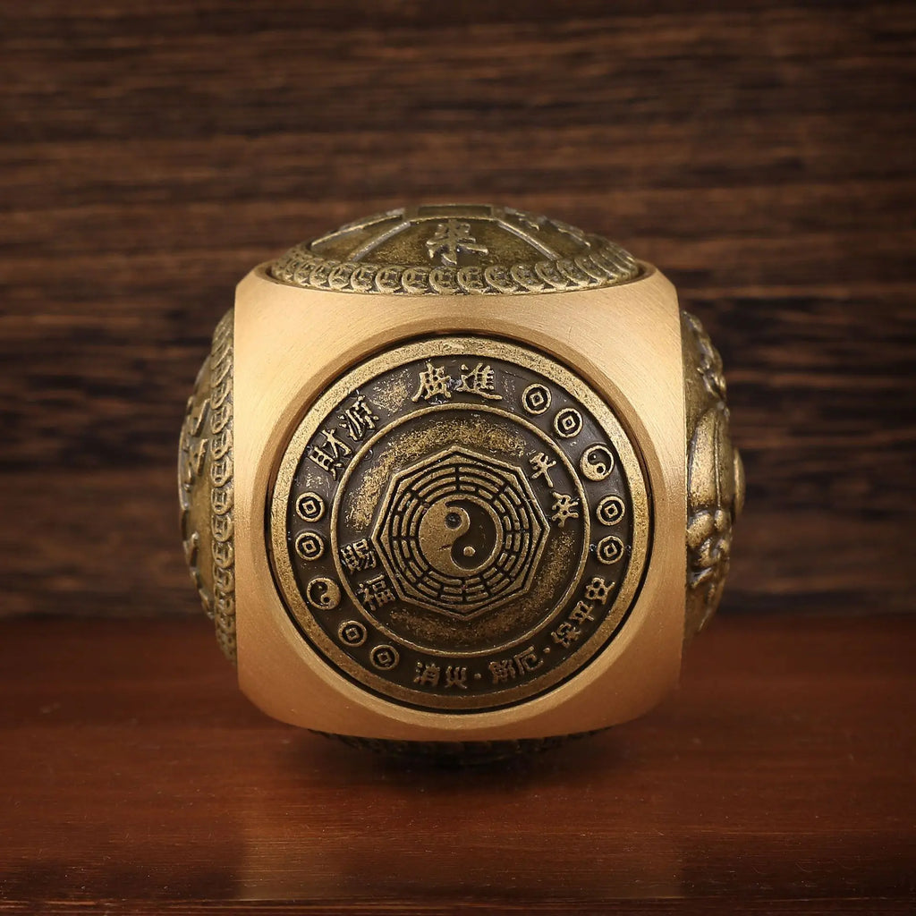 Brass Spherical Magic Cube Six-Sided Spinning To Play Decompression Handle Piece Pure Copper Ornaments Fingertip Gyroscope Decompression