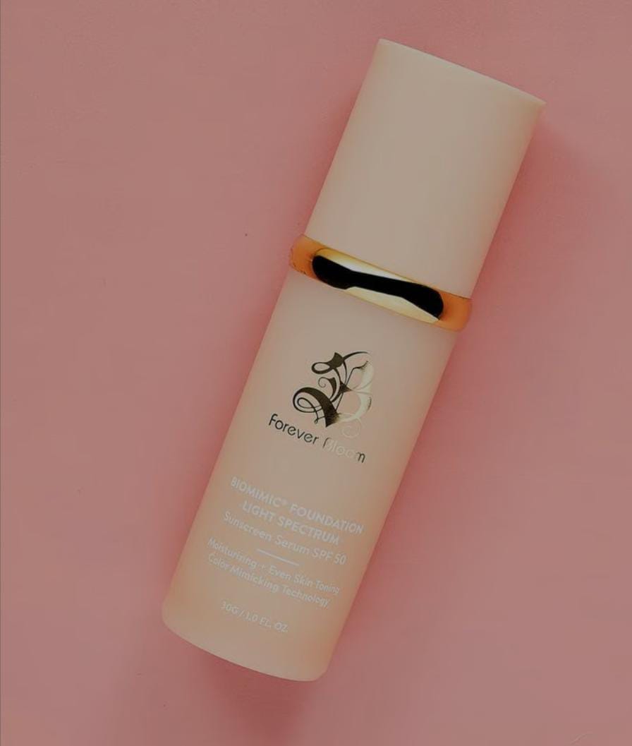 Biomimic Foundation 4 in 1 - Light Spectrum